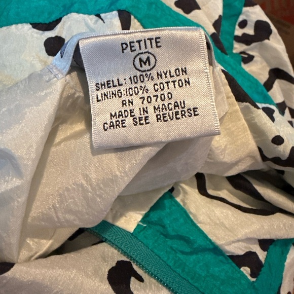 Vtg Casual Isle  Animal Print Jacket with Green Accents size M - Picture 12 of 16